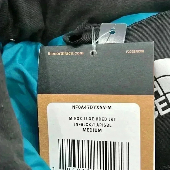 The North Face Men’s Green Puffer Jacket, Medium - Picture 13 of 13